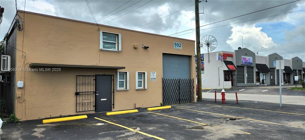 Primary Photo Of 592-598 W 28th St, Hialeah Warehouse For Lease