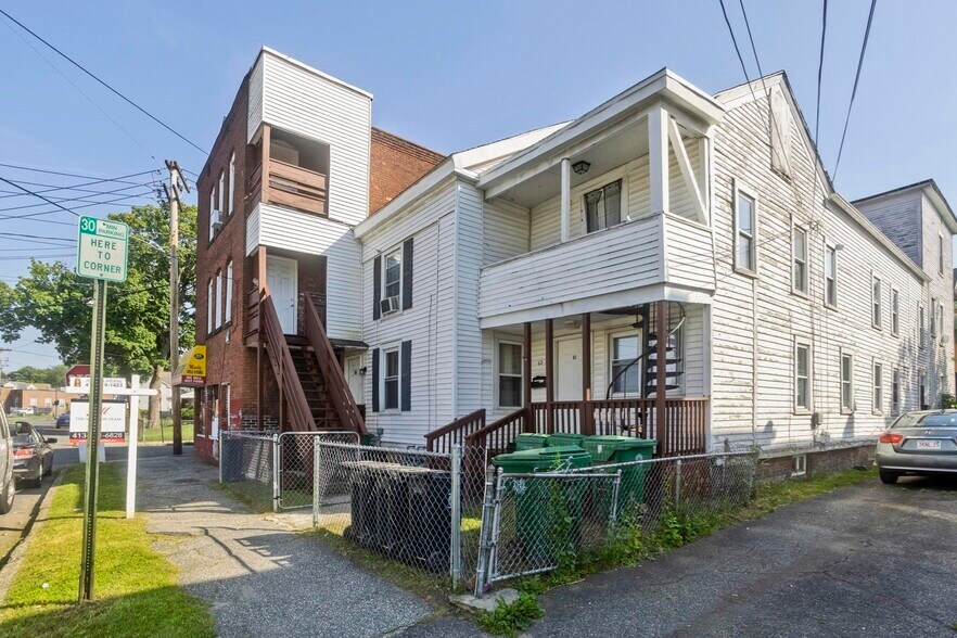 More Photos Of 95 School St, Chicopee Apartments For Sale