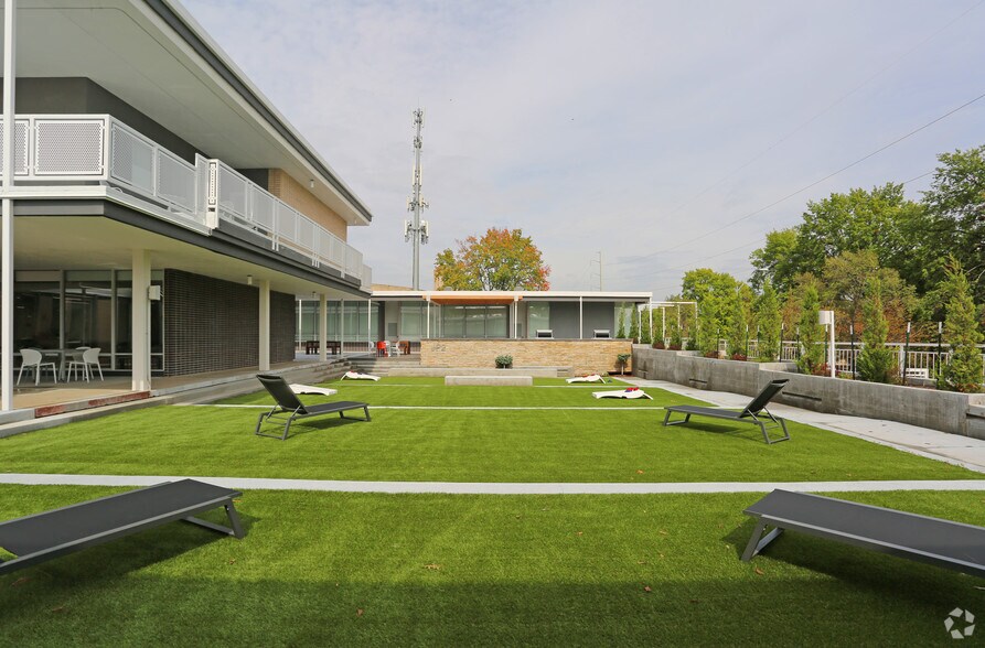 More Photos Of 5220 Troost Ave, Kansas City Apartments For Lease