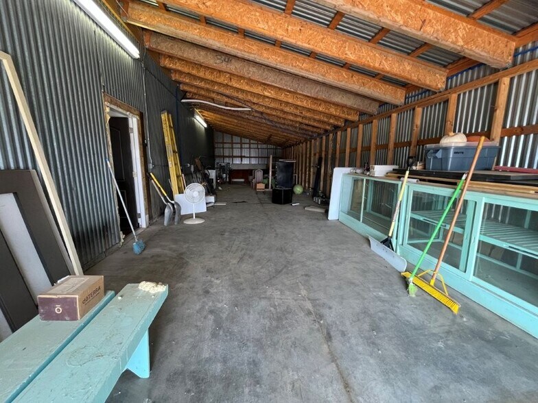 More Photos Of 1710 E Grand Xing, Mobridge Office For Sale