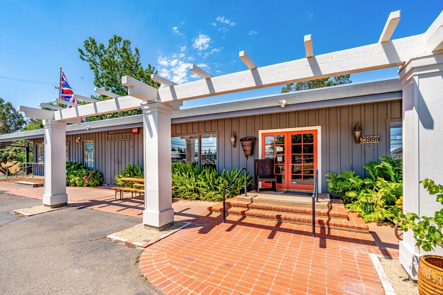 More Photos Of 23999 Arnold Dr, Sonoma Storefront Retail Office For Sale