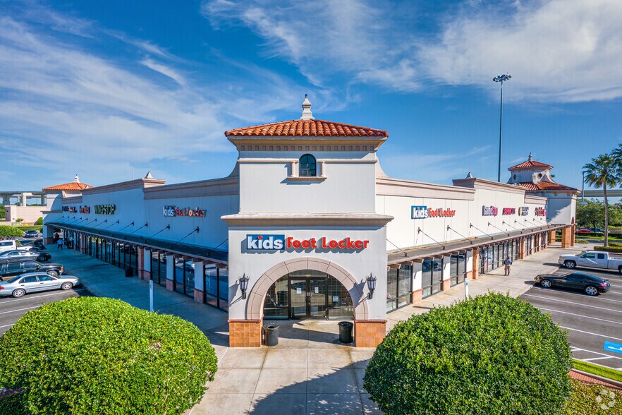 More Photos Of 45 S Loop 610, Houston Unknown For Lease