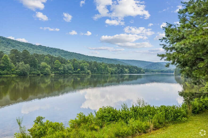 More Photos Of 490 Lake Marvin Rd NE, Armuchee Specialty For Sale