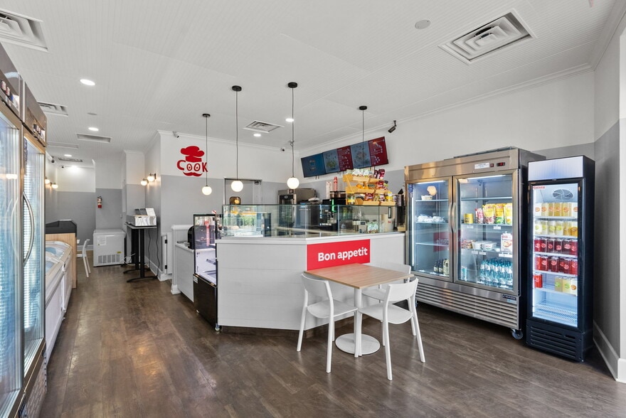 More Photos Of 5466-5484 Wilshire Blvd, Los Angeles Office For Lease