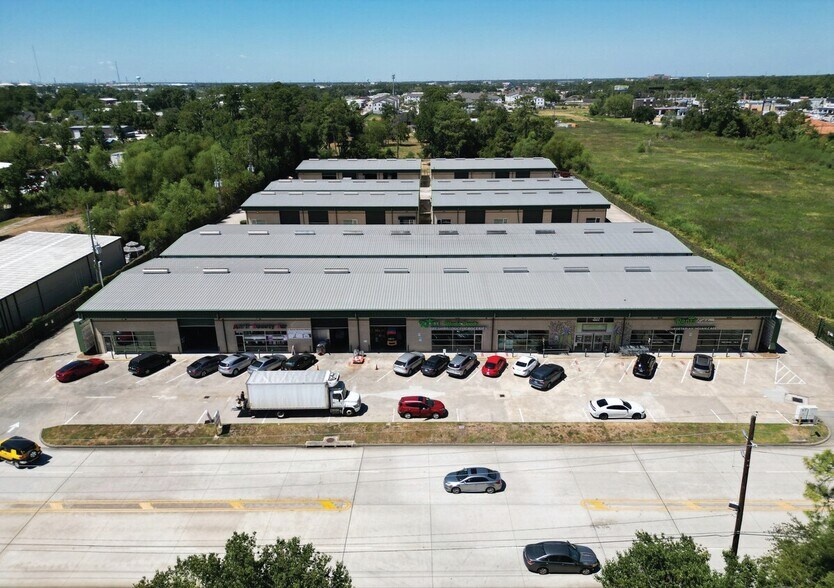 More Photos Of 16721 Hollister St, Houston Unknown For Lease