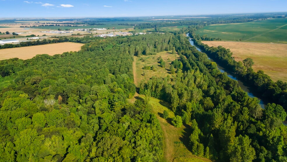 More Photos Of 2948 State Highway V, Matthews Light Manufacturing For Sale