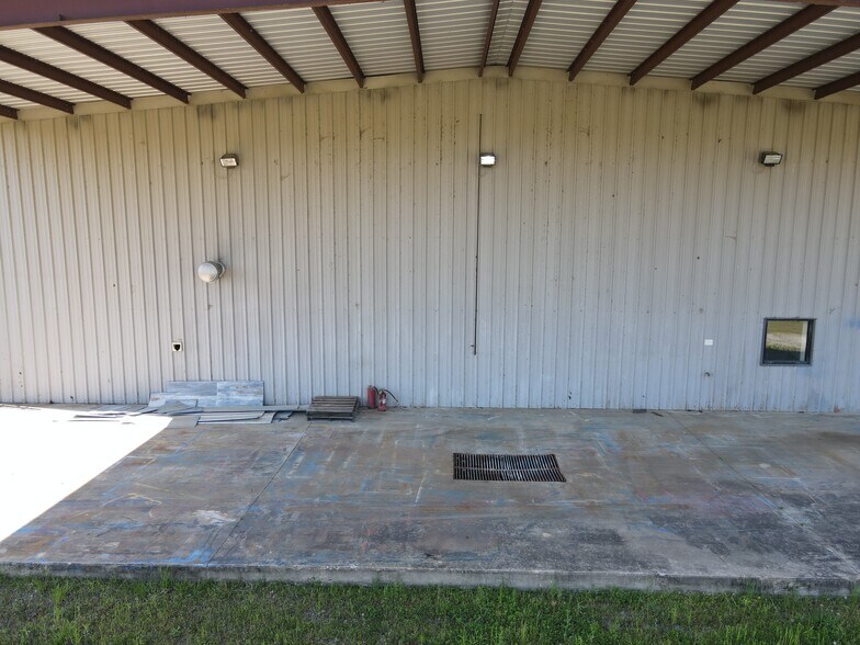More Photos Of 164 Sherman Way, Searcy Warehouse For Sale