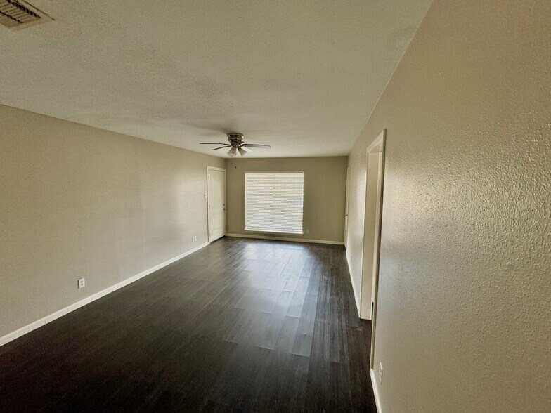 More Photos Of 7315 Housman, Houston Specialty For Sale