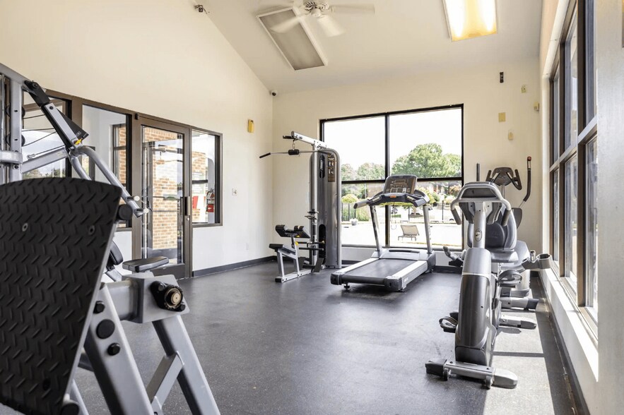 More Photos Of 29 Briar Cir, Fayetteville Apartments For Sale