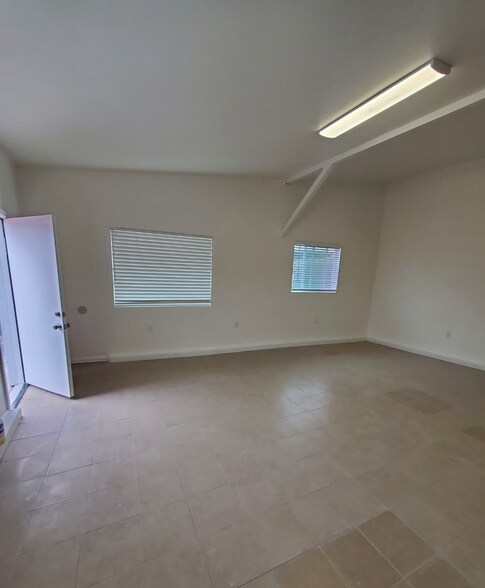 More Photos Of 546 23rd St, Richmond General Retail For Lease