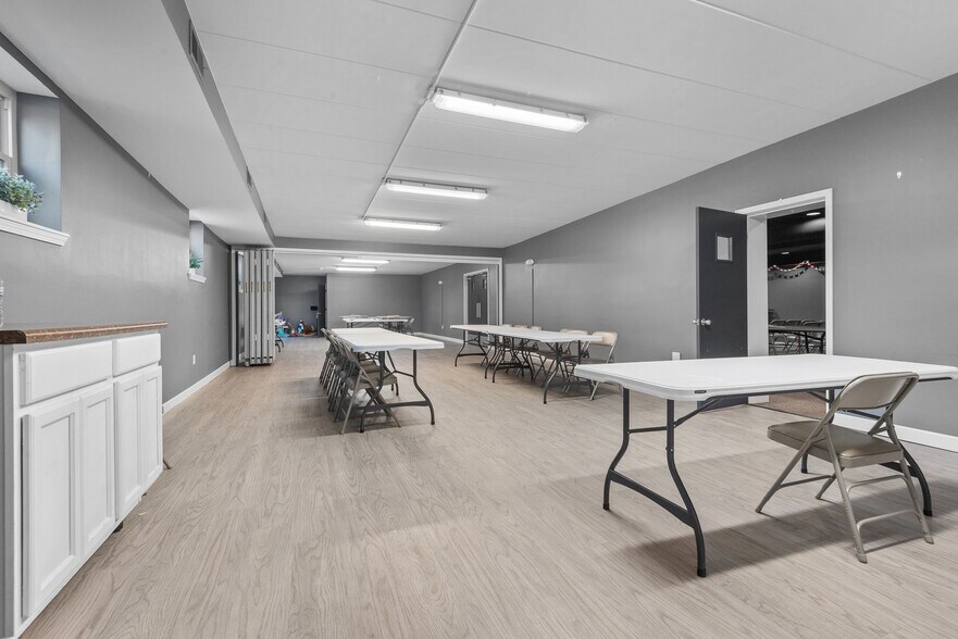 More Photos Of 2450 Pontoon Rd, Granite City Religious Facility For Sale