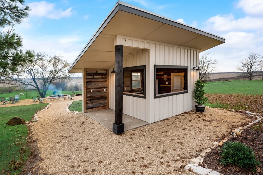 More Photos Of 955 Jack Eastham, Avalon Land For Sale