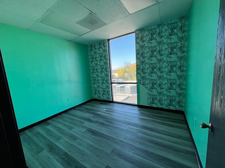 More Photos Of 5133 S Campbell Ave, Springfield Storefront Retail Office For Sale