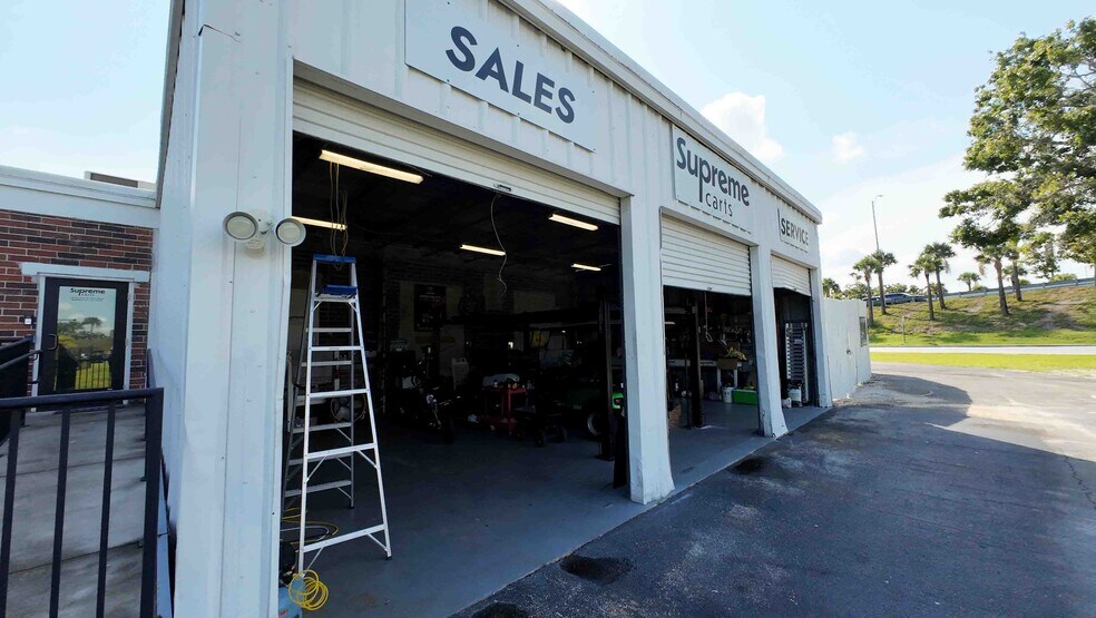 More Photos Of 3600 N 75th Ter, Pinellas Park Loft Creative Space For Lease