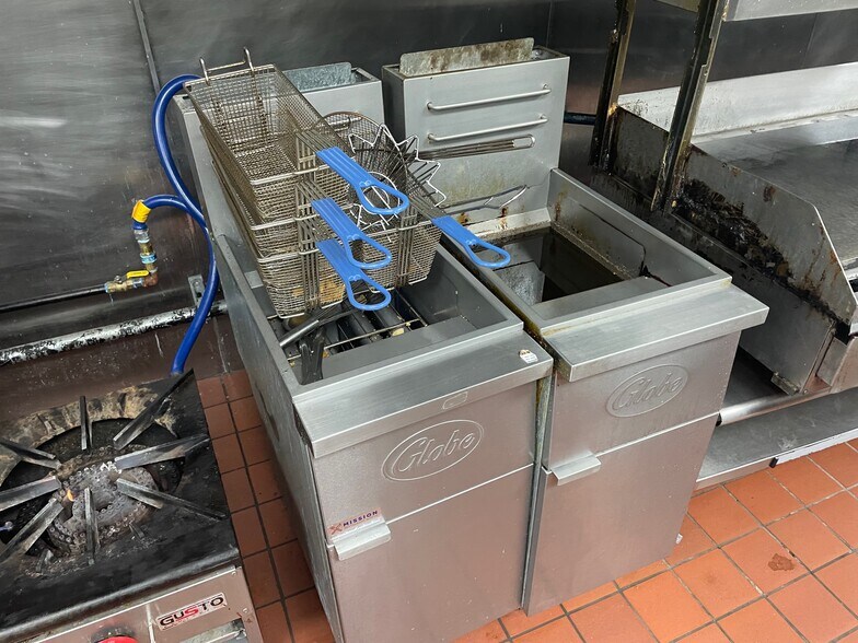 More Photos Of 313 FM 1103, Cibolo Freestanding For Lease