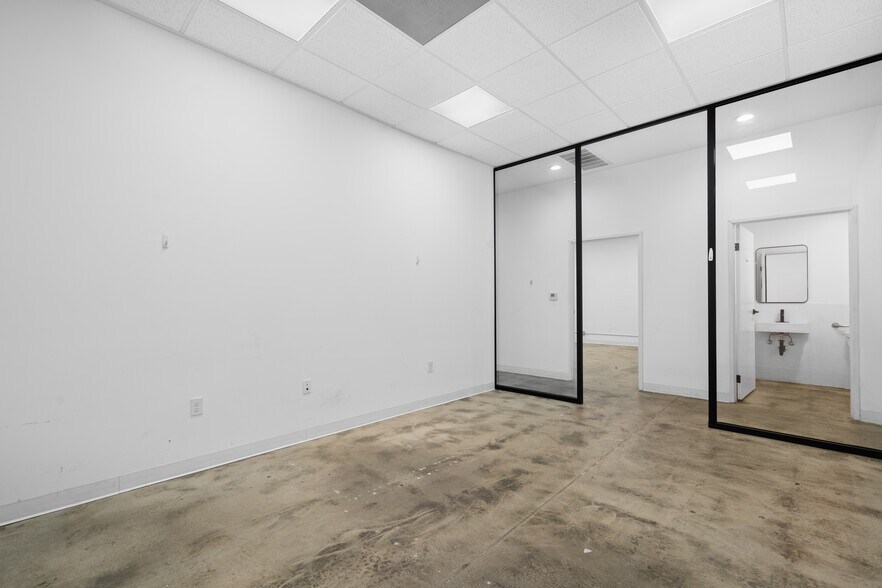 More Photos Of 757 E 14th Pl, Los Angeles Warehouse For Sale