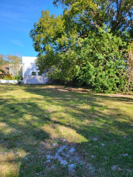 More Photos Of 2131 NE Coachman Rd, Clearwater Land For Sale