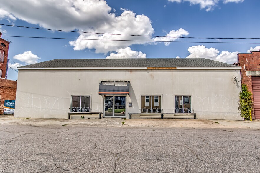 More Photos Of 551 Ellis St, Augusta Auto Dealership For Lease