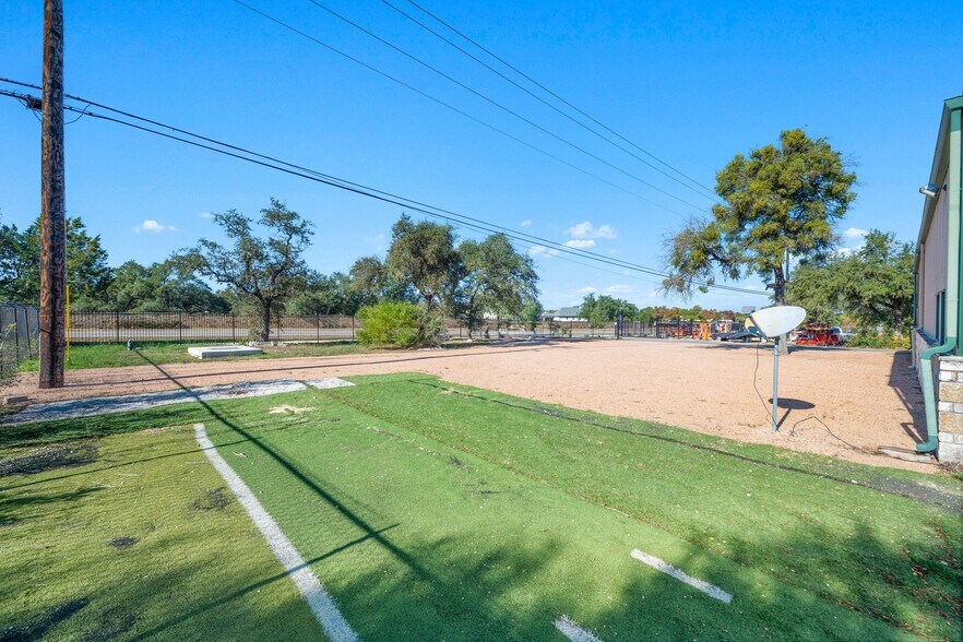 More Photos Of 3364 N Bagdad Rd, Leander Unknown For Lease