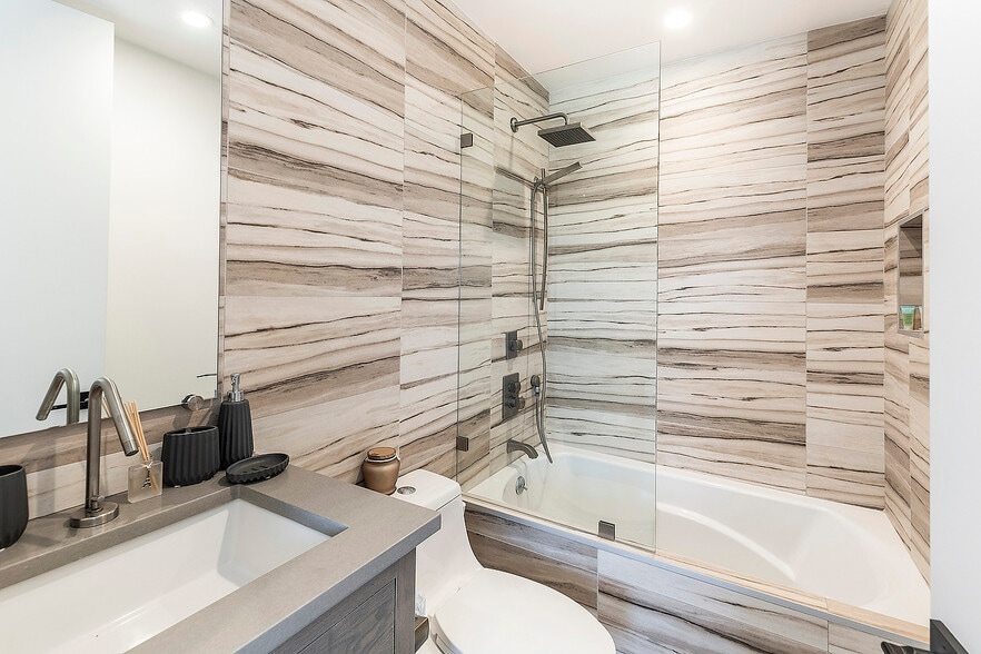More Photos Of 1002 N Hudson Ave, Los Angeles Apartments For Sale