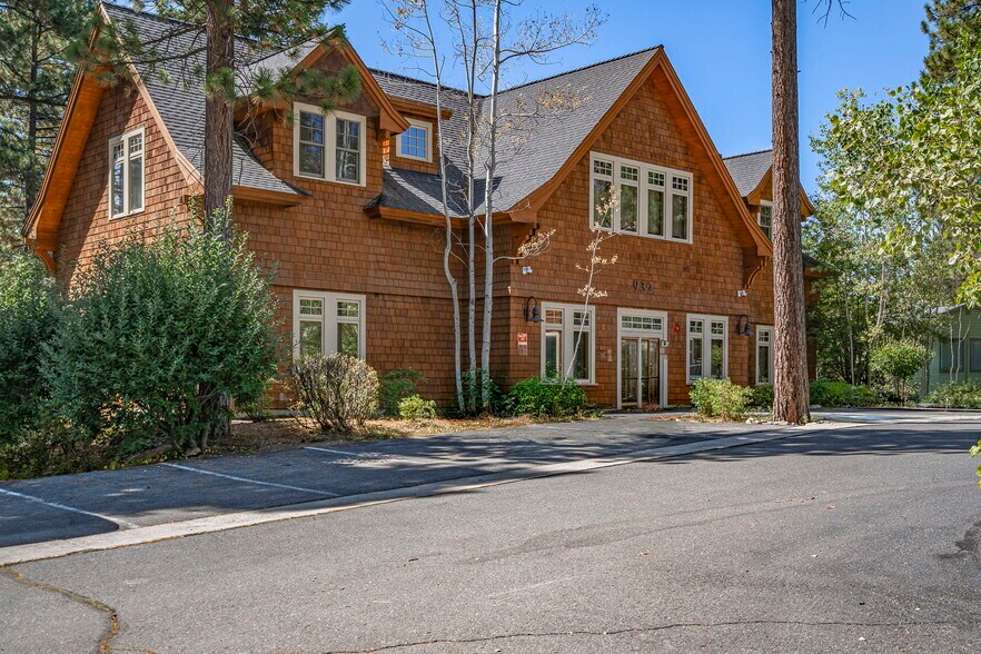 More Photos Of 932 Southwood Blvd, Incline Village Office For Lease