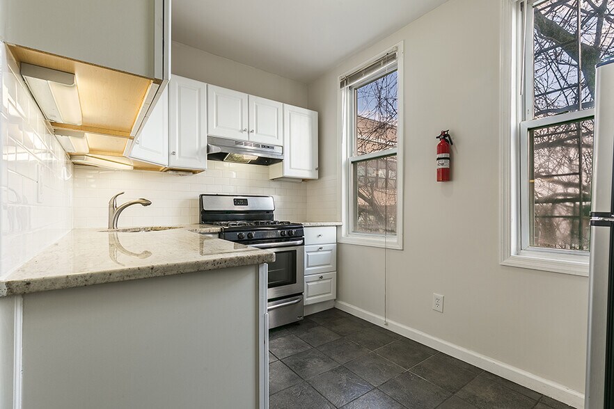 More Photos Of 254 Van Horne St, Jersey City Apartments For Sale