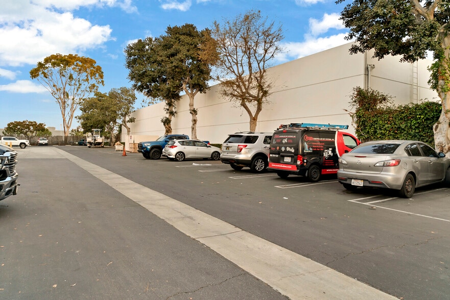 More Photos Of 17232 Red Hill Ave, Irvine Healthcare For Lease