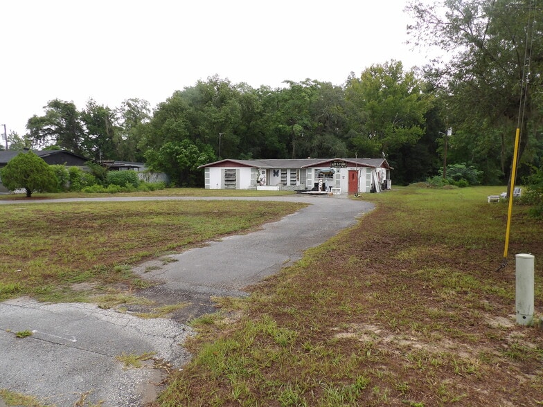More Photos Of 9706 Moon Lake Rd, New Port Richey Storefront Retail Residential For Sale