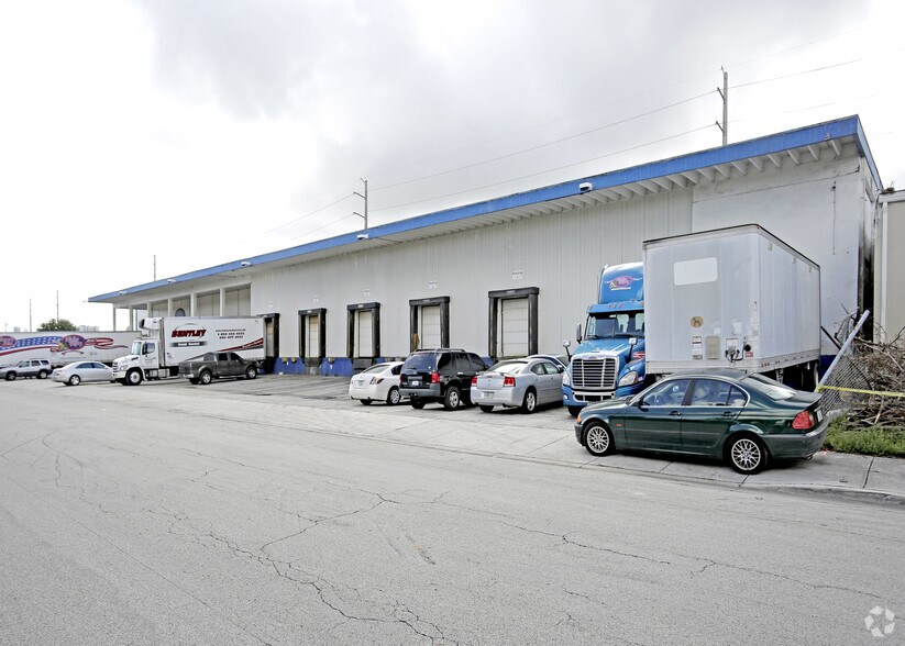 More Photos Of 1930 NW 23rd St, Miami Warehouse For Lease