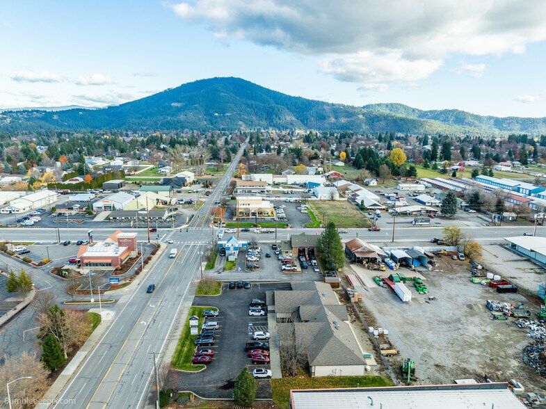 More Photos Of 124 W Hanley Ave, Coeur D Alene Fast Food For Sale