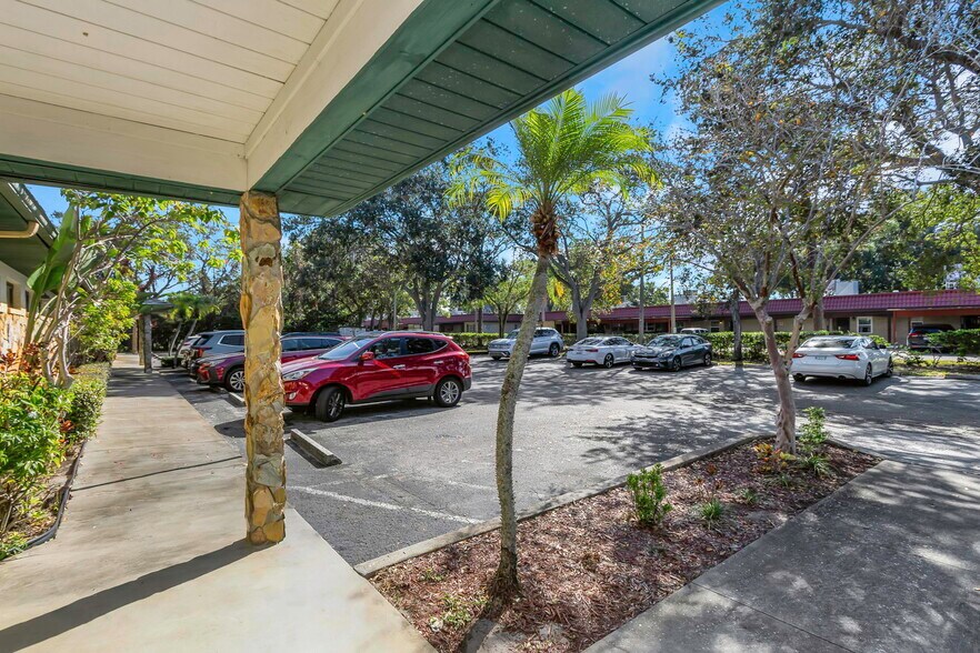 More Photos Of 701 N Hercules Ave, Clearwater Medical For Sale