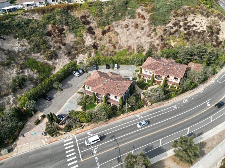 More Photos Of 2753 Camino Capistrano, San Clemente Loft Creative Space For Lease