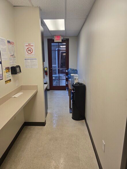 More Photos Of 2098 Teron Trace, Dacula Office For Sale
