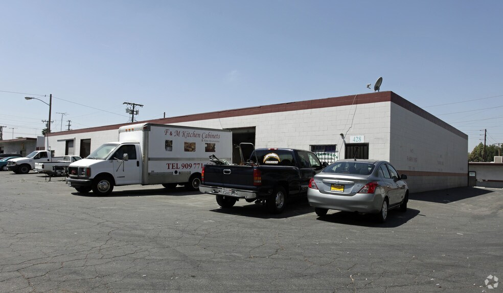 More Photos Of 420-428 E Rialto Ave, San Bernardino Warehouse For Lease