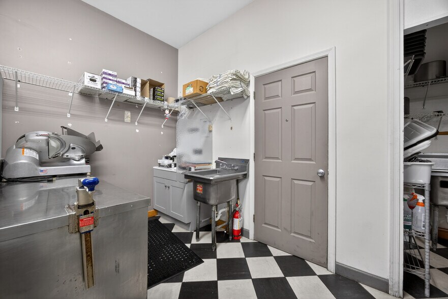 More Photos Of 2693 Community Dr, Bath Restaurant For Sale
