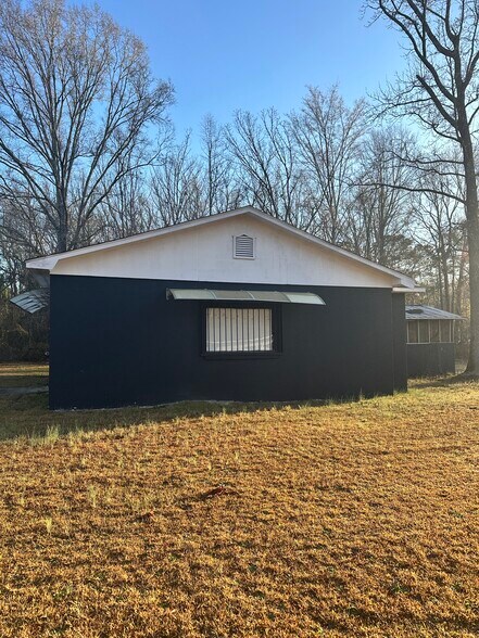 More Photos Of 1030 Dry Branch Rd, Hopkins General Retail For Sale