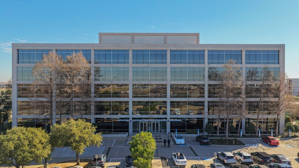 More Photos Of 2250 W John Carpenter Fwy, Irving Office For Sale