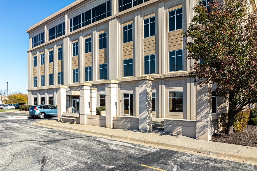 More Photos Of 6700 W 115th St, Overland Park Office For Lease