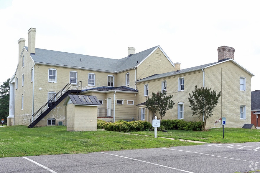 More Photos Of 9064 Courthouse Rd, Spotsylvania Office For Lease