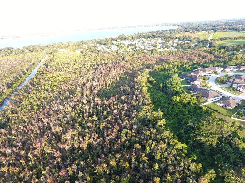 More Photos Of 0 HICKORY Lane W, Winter Haven Land For Sale