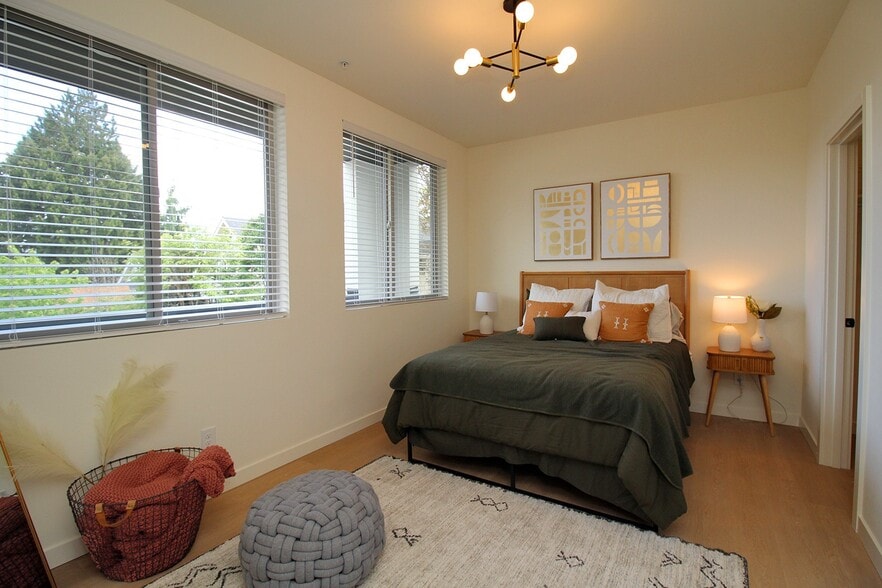 More Photos Of 7530 N Richmond Ave, Portland Apartments For Sale