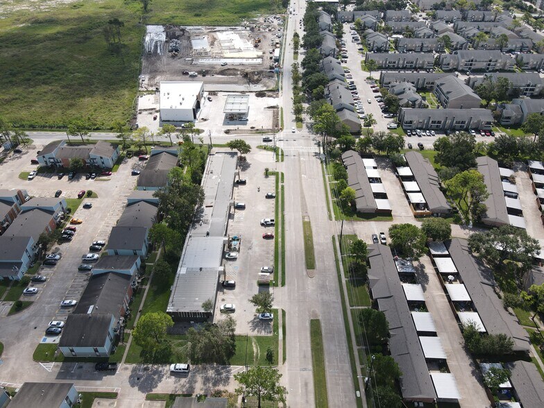 More Photos Of 8788 Hammerly Blvd, Houston Unknown For Lease