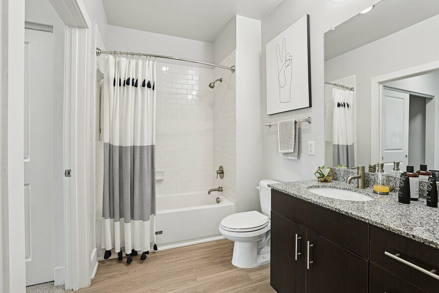 More Photos Of 6050 Roswell Rd NE, Sandy Springs Apartments For Lease