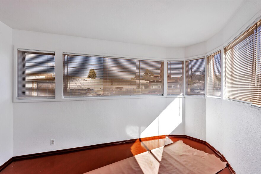 More Photos Of 6033 Foothill Blvd, Oakland Apartments For Sale