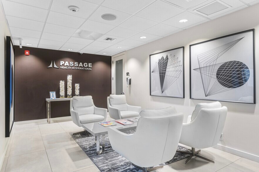 More Photos Of 701 E Commercial Blvd, Oakland Park Medical For Sale