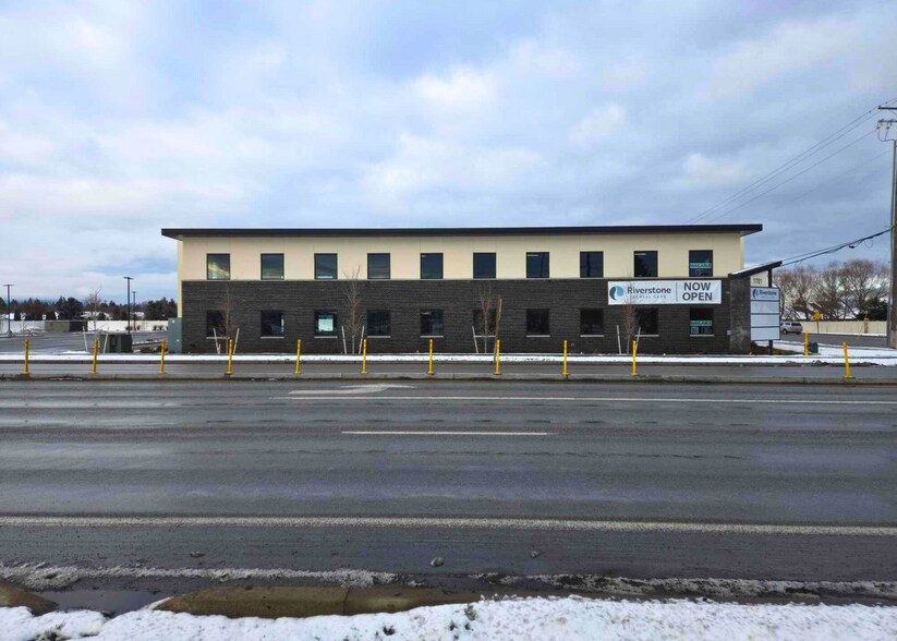 More Photos Of 1701 Prairie, Hayden Medical For Lease