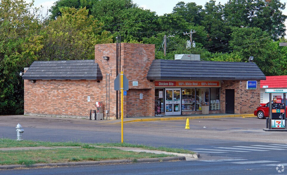 More Photos Of 1408 E Rancier Ave, Killeen Convenience Store For Sale