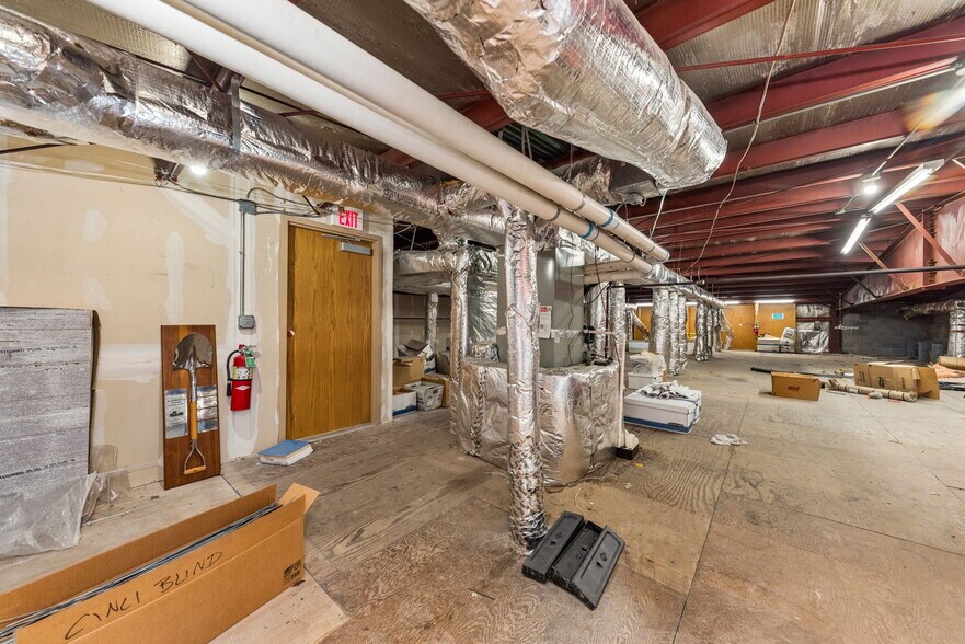 More Photos Of 675 W Plane St, Bethel Freestanding For Sale