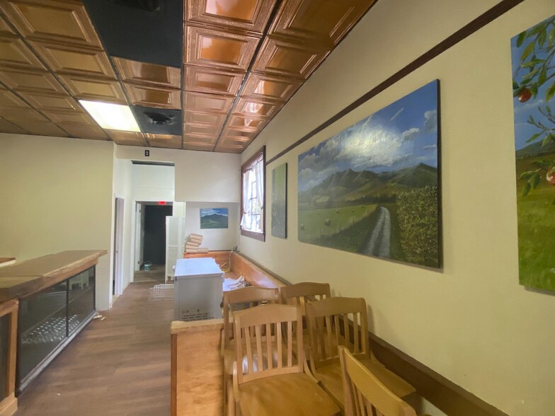 More Photos Of 121 Main St, Lovingston Restaurant For Sale
