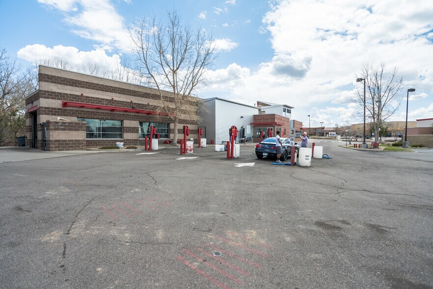 More Photos Of 5380 S Parker Rd, Aurora Carwash For Sale